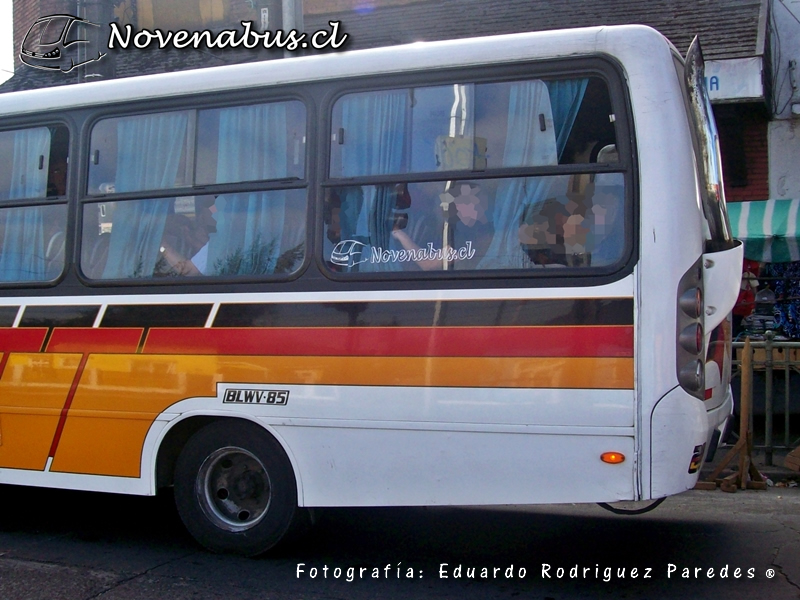 Neobus Thunder + / Mercedes Benz LO712 /Línea 1 Temuco