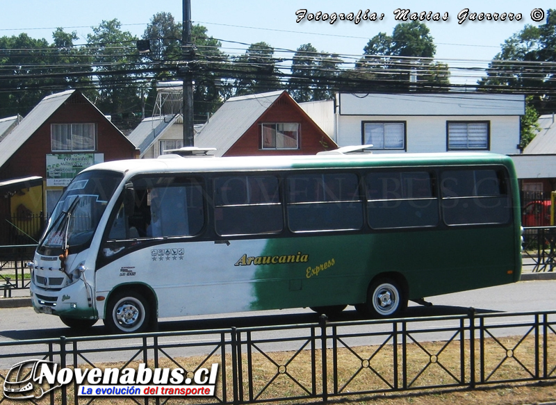 Neobus Thunder + / Mercedes-Benz LO-915 / Araucanía Express